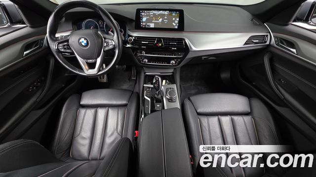 BMW 5-Series 2017 — photo 7