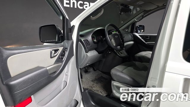 Hyundai Starex 2014 — photo 10