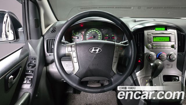 Hyundai Starex 2014 — photo 12