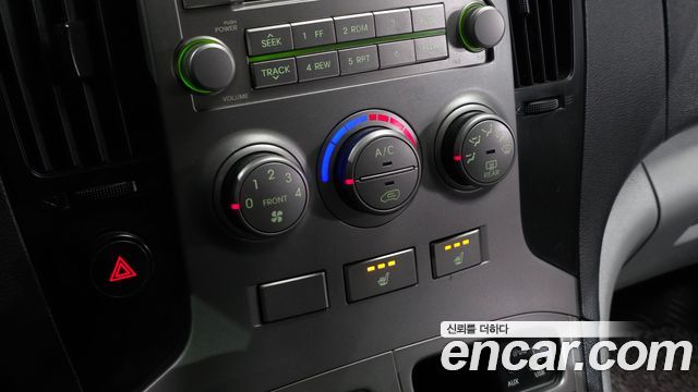 Hyundai Starex 2014 — photo 14
