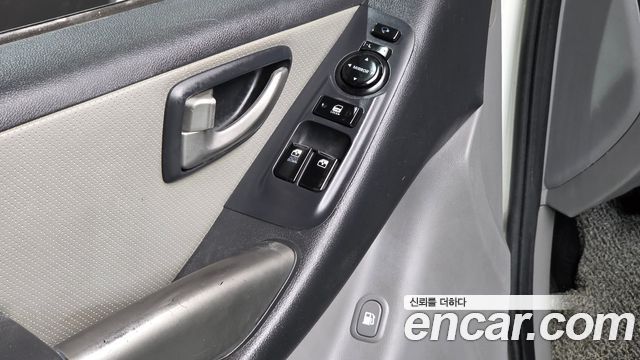 Hyundai Starex 2014 — photo 16