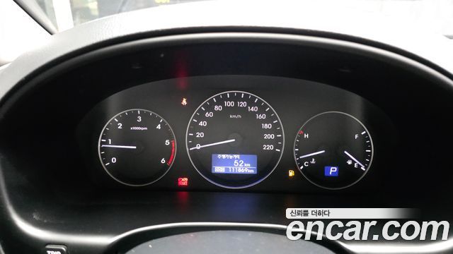 Hyundai Starex 2018 — photo 11