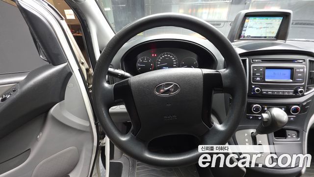 Hyundai Starex 2018 — photo 19