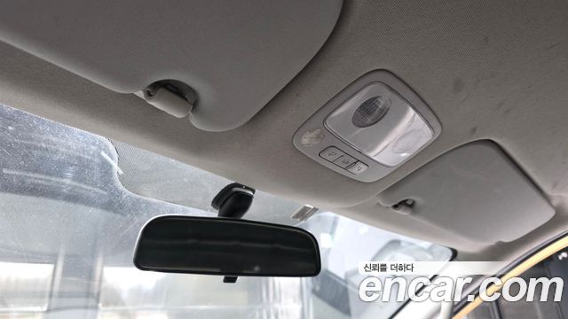 Hyundai Starex 2018 — photo 24