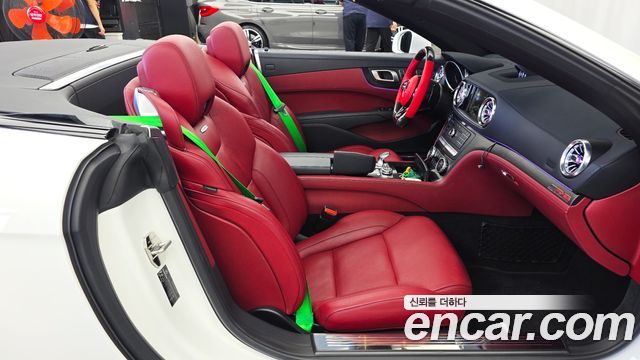 Mercedes-Benz SL-Class 2017 — photo 11