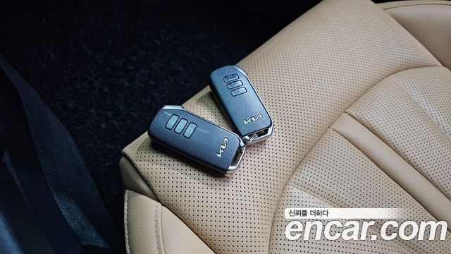 Kia K5 2023 — photo 23