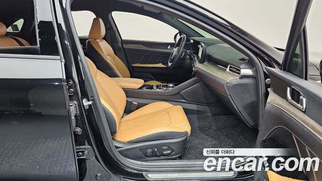 Kia K5 2023 — photo 16