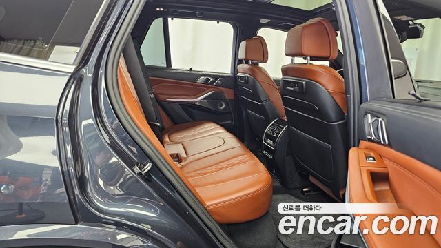 BMW X5 2022 — photo 18