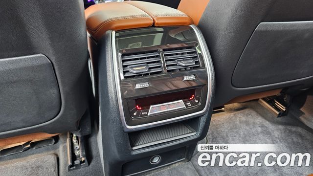 BMW X5 2022 — photo 31