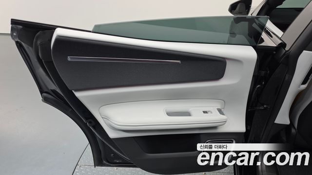 Polestar Polestar 4 2025 — photo 15