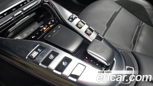 Mercedes-Benz AMG GT 2021 — photo 9