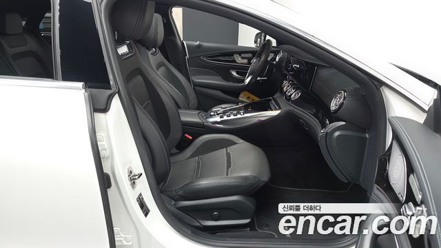 Mercedes-Benz AMG GT 2021 — photo 11