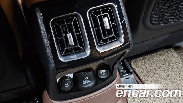 Kia Sorento 2023 — photo 32