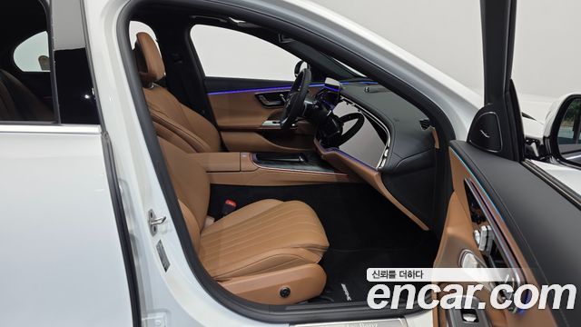 Mercedes-Benz E-Class 2026 — photo 17