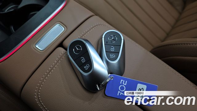 Mercedes-Benz E-Class 2026 — photo 31