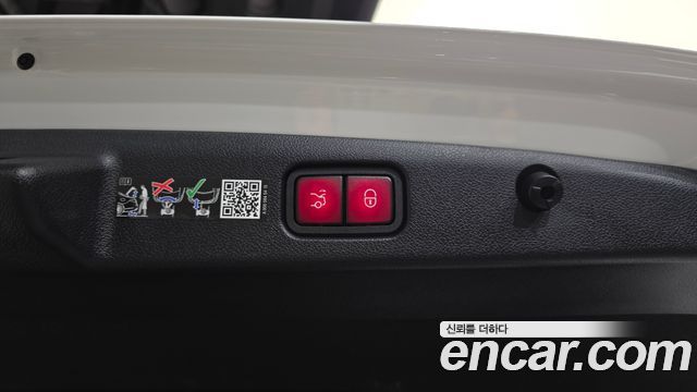 Mercedes-Benz E-Class 2026 — photo 32