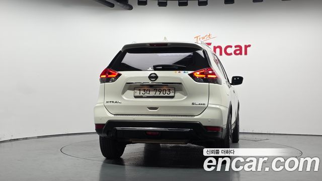 Nissan X-Trail 2018 — photo 4