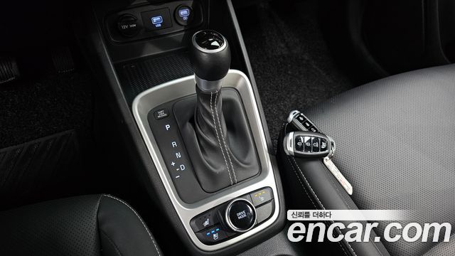 Hyundai Venue 2021 — photo 12