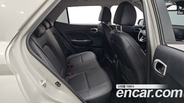Hyundai Venue 2021 — photo 18