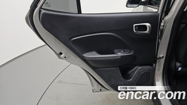 Hyundai Venue 2021 — photo 15