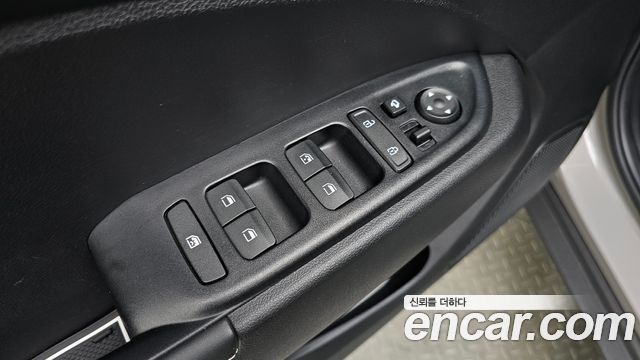 Hyundai Venue 2021 — photo 29