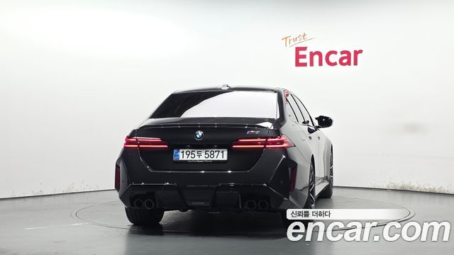 BMW M5 2026 — photo 4