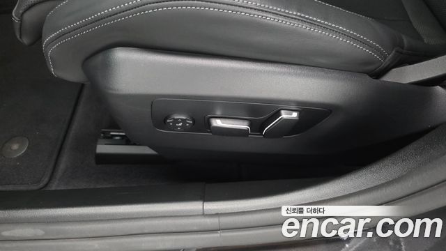 BMW M5 2026 — photo 35