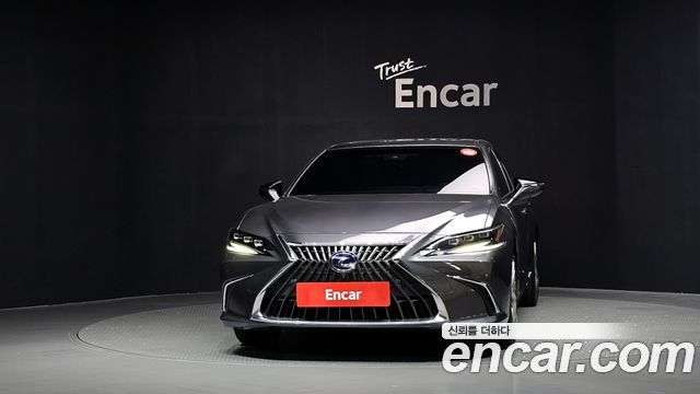 Lexus ES 2022 — photo 3