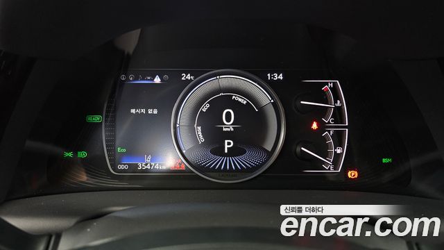Lexus ES 2022 — photo 11