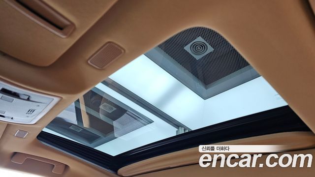 Lexus ES 2022 — photo 23