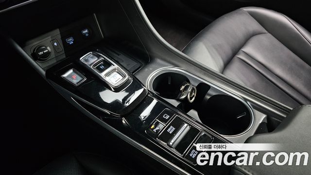 Hyundai Sonata 2020 — photo 12