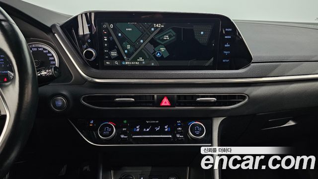 Hyundai Sonata 2020 — photo 18