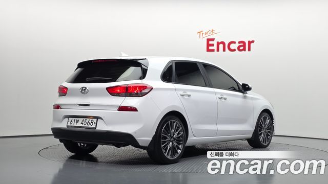 Hyundai i30 2017 — photo 2