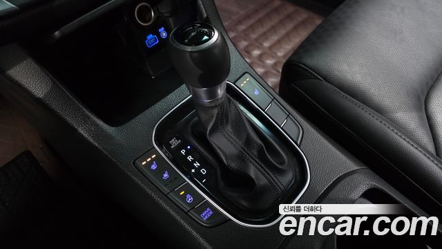 Hyundai i30 2017 — photo 12
