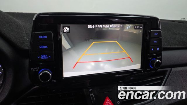 Hyundai i30 2017 — photo 21