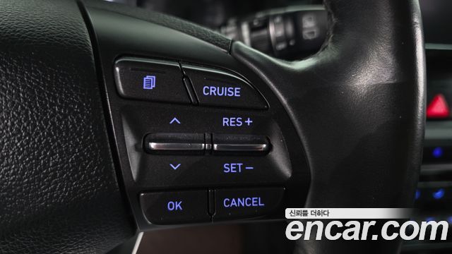 Hyundai i30 2017 — photo 23