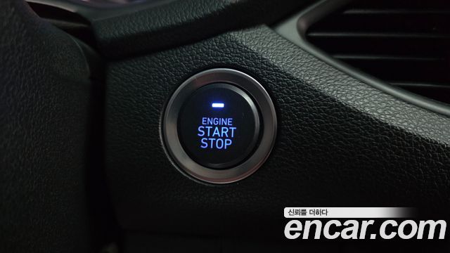 Hyundai i30 2017 — photo 24