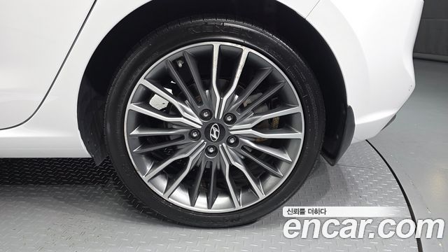 Hyundai i30 2017 — photo 7