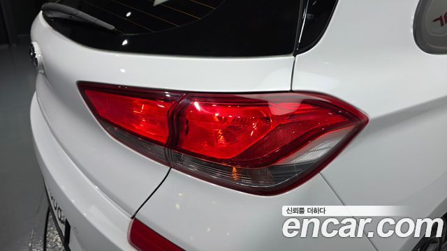 Hyundai i30 2017 — photo 9