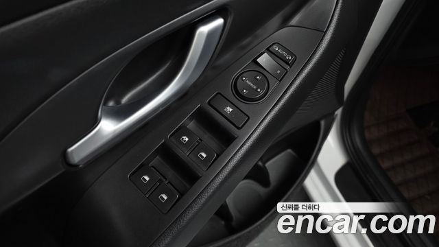 Hyundai i30 2017 — photo 28