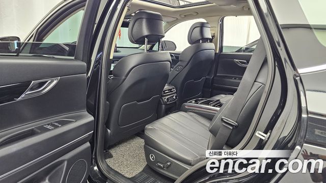 Genesis GV80 2022 — photo 17
