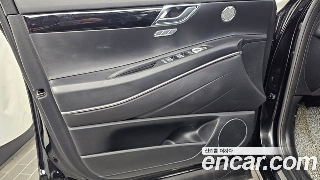 Genesis GV80 2022 — photo 14