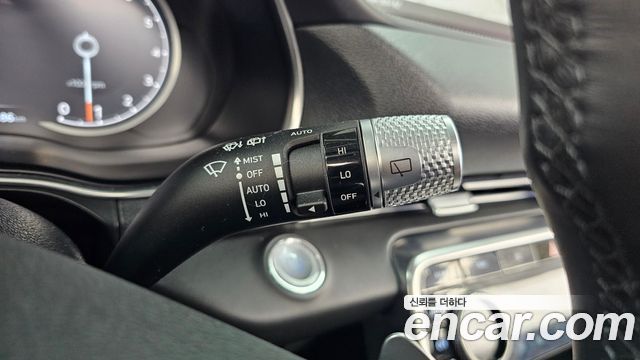 Genesis GV80 2022 — photo 28
