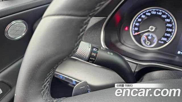 Genesis GV80 2022 — photo 33