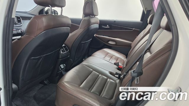 Kia Sorento 2015 — photo 17