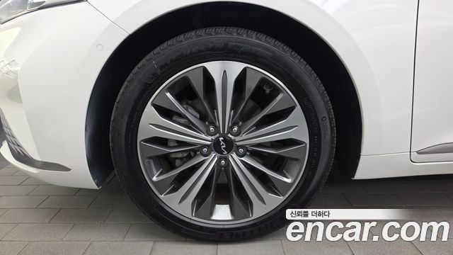 Kia K8 2023 — photo 5