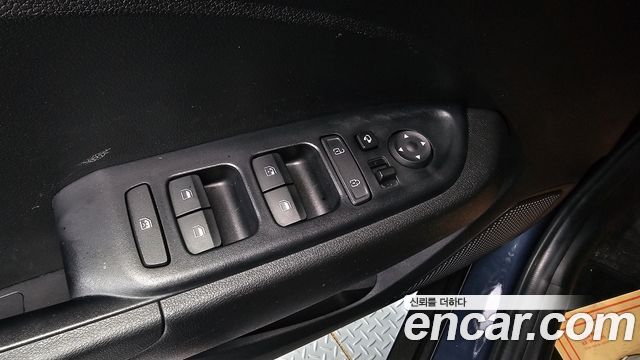 Hyundai Venue 2020 — photo 28
