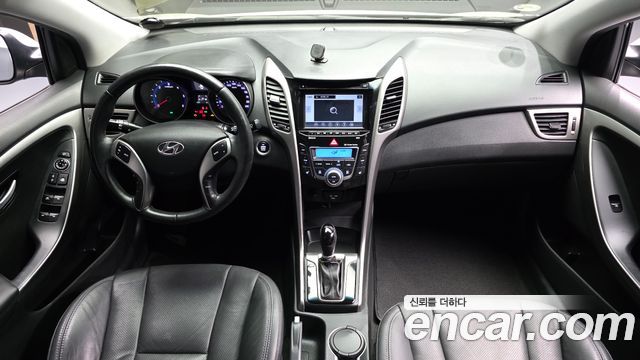 Hyundai i30 2012 — photo 10