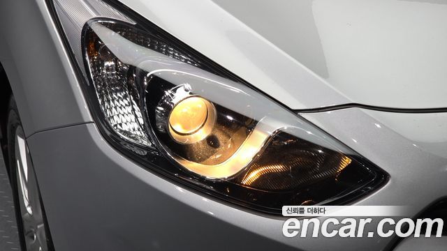 Hyundai i30 2012 — photo 8