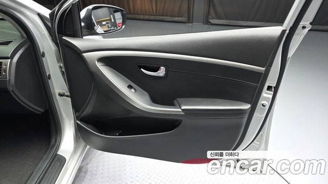 Hyundai i30 2012 — photo 14